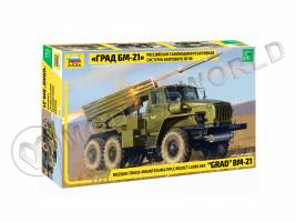 Склеиваемая пластиковая модель Российская самоходная реактивная система залпового огня "Град" БМ-21. Масштаб 1:35