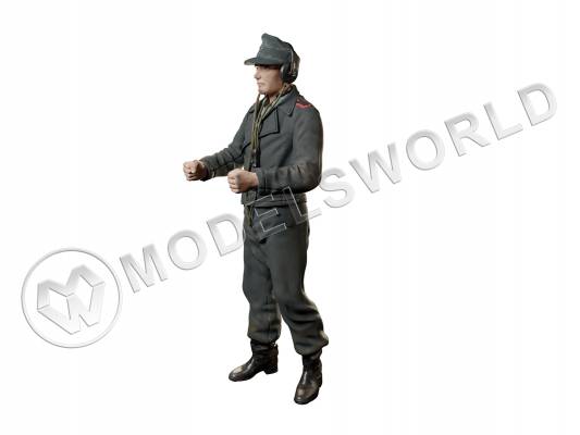 Фигура командира танка, Германия, лето 1943 г., поза 2. Масштаб 1:35