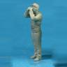 Фигура члена экипажа бельгийского бронеавтомобиля с биноклем. Масштаб 1:35