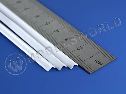 Уголок пластиковый 4х4 мм, 3 шт