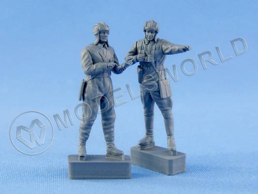 Фигуры смоляные экипаж советского танка или бронеавтомобиля 1939-1942 гг. Масштаб 1:35