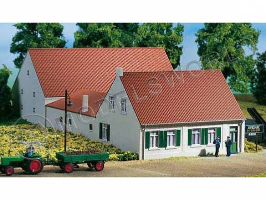 Сельский двор. Масштаб H0/TT